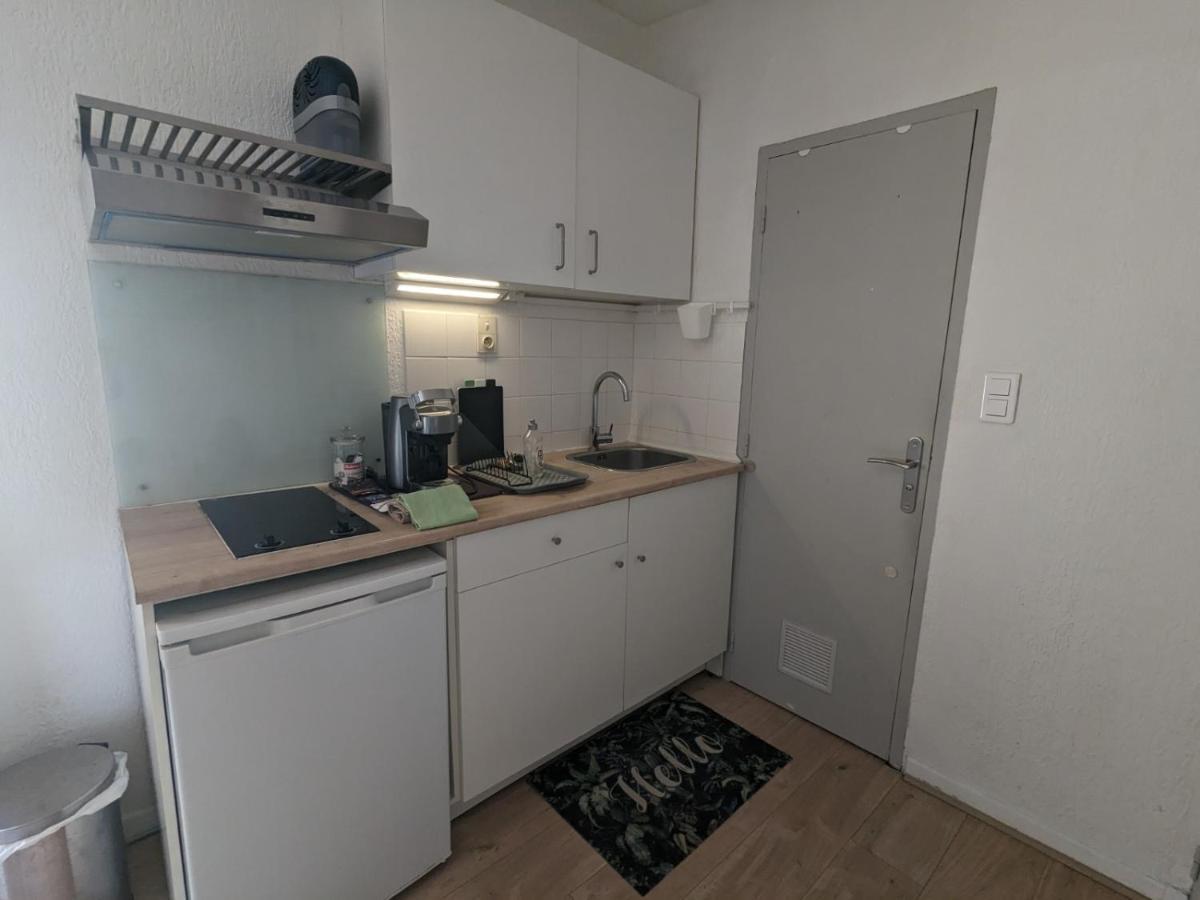 Studio Avec Parking Tout A Pied Et Calme Бандоль Экстерьер фото